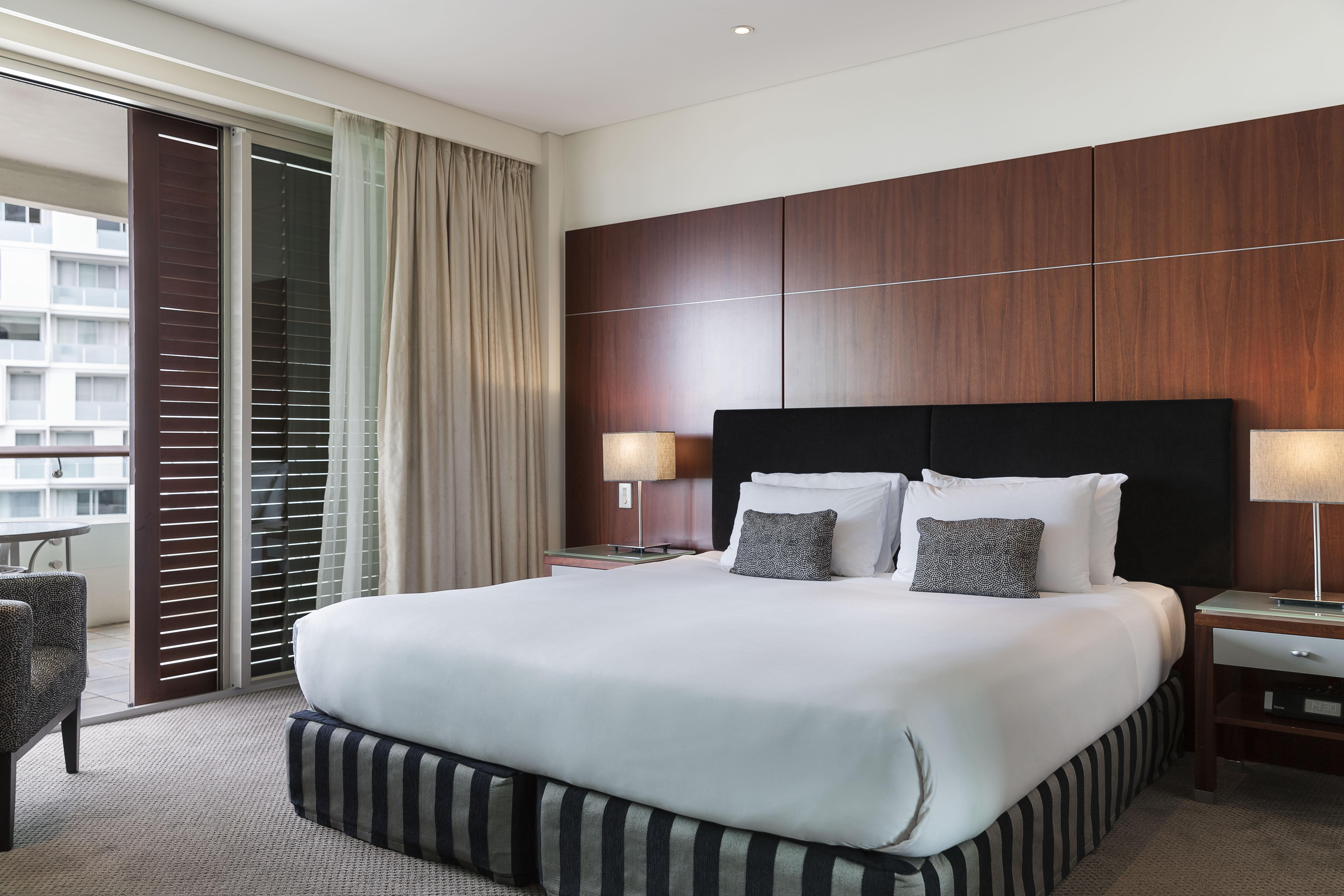 Pullman Auckland Hotel & Apartments Eksteriør bilde A bedroom at the hotel