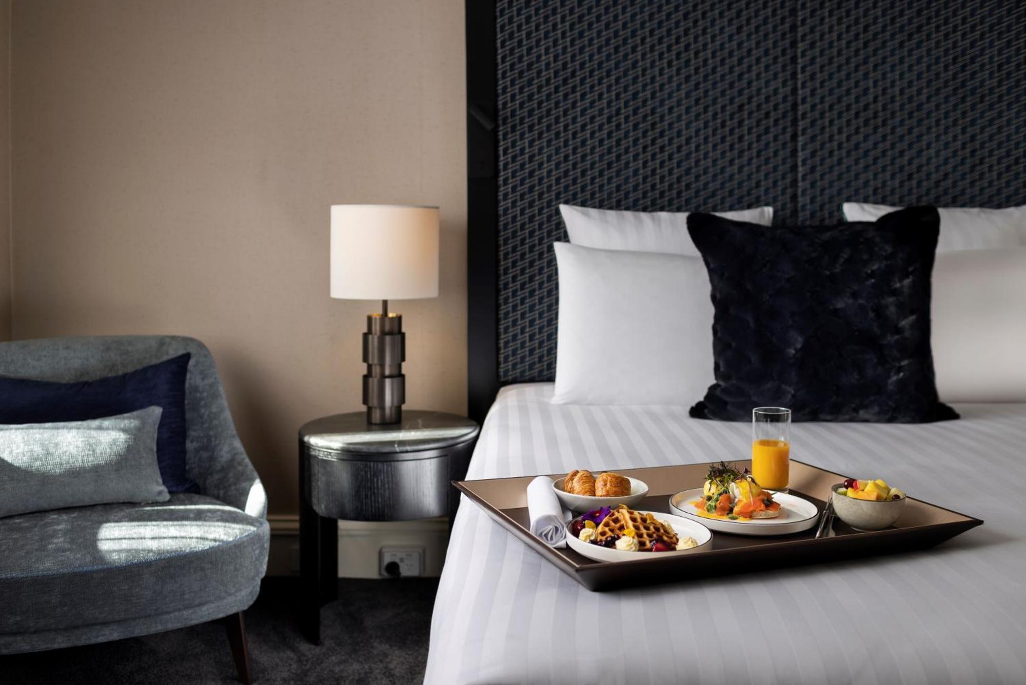 Pullman Auckland Hotel & Apartments Eksteriør bilde Room service